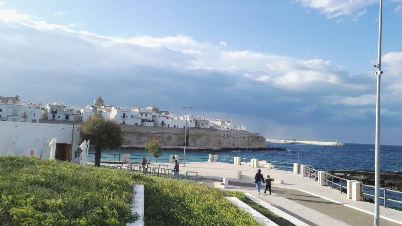 Gallery Art - Sea View 모노폴리 외부 사진